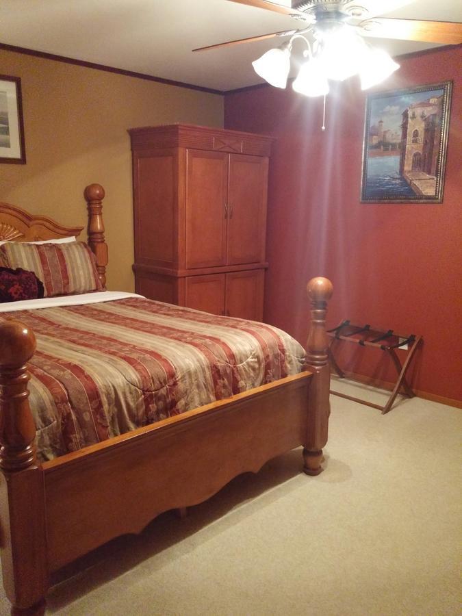 A Hyde Away Inn B&B Tok Εξωτερικό φωτογραφία