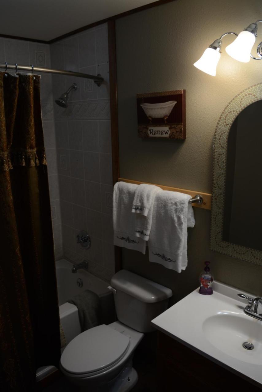 A Hyde Away Inn B&B Tok Εξωτερικό φωτογραφία