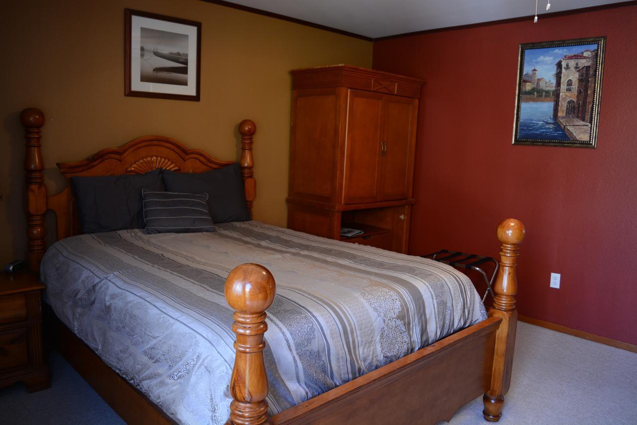 A Hyde Away Inn B&B Tok Εξωτερικό φωτογραφία