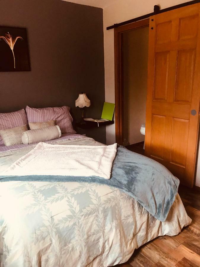 A Hyde Away Inn B&B Tok Εξωτερικό φωτογραφία