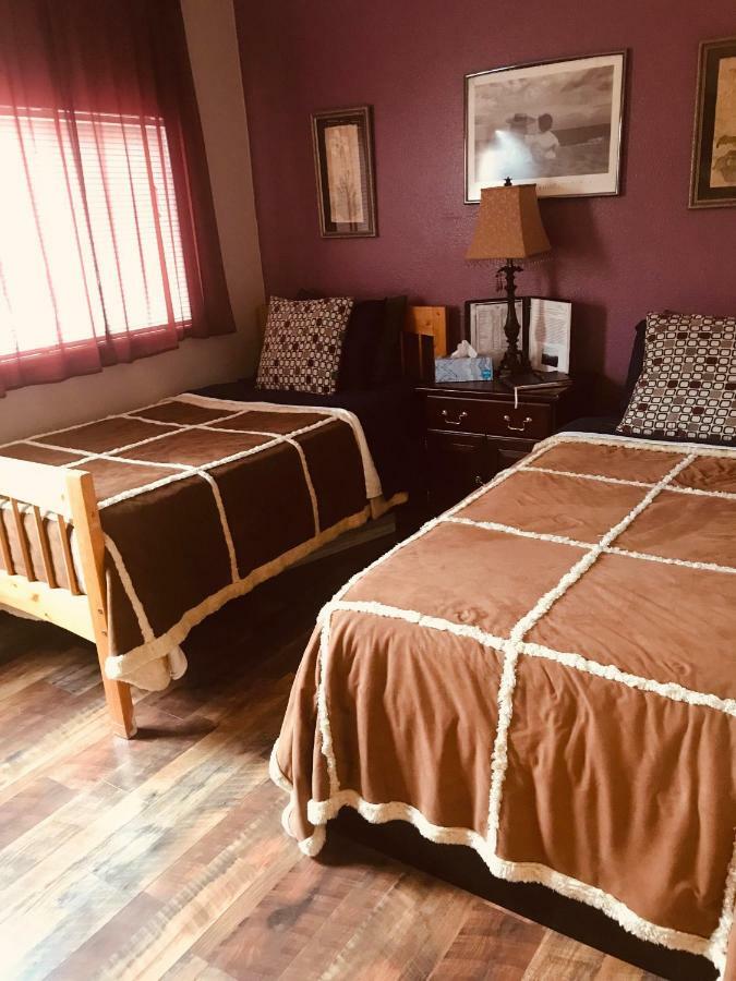 A Hyde Away Inn B&B Tok Εξωτερικό φωτογραφία